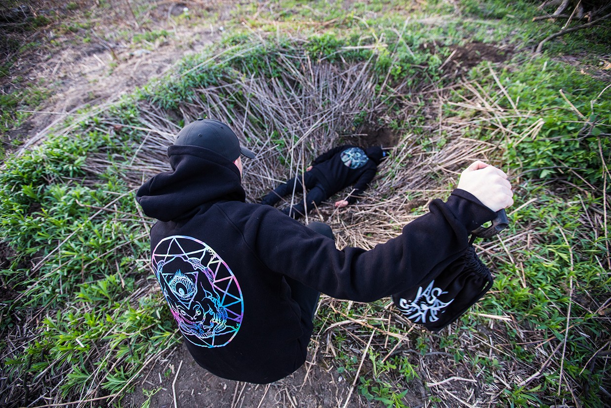 HASHASHINS RAINBOW HOODIE